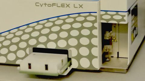 CytoFlex LX